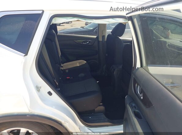 5N1AT2MV2JC851810 2018 NISSAN ROGUE White 
