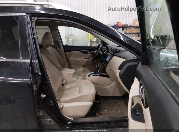 5N1AT2MV4HC742923 2017 NISSAN ROGUE Black Front interior view
