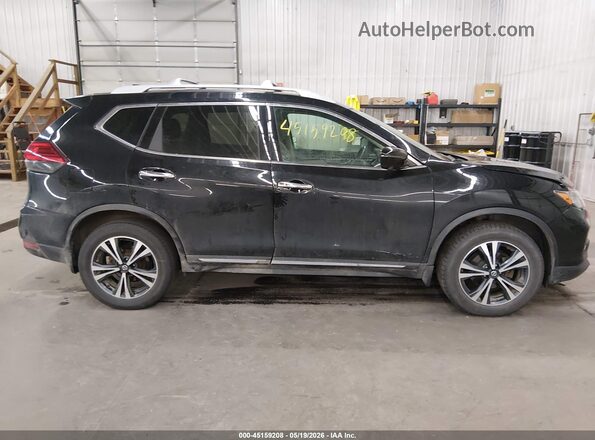 5N1AT2MV4HC742923 2017 NISSAN ROGUE Black 360 interior view