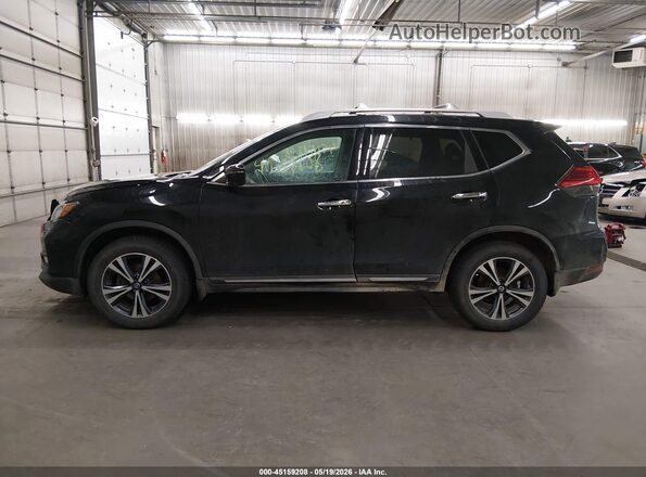 5N1AT2MV4HC742923 2017 NISSAN ROGUE Black 