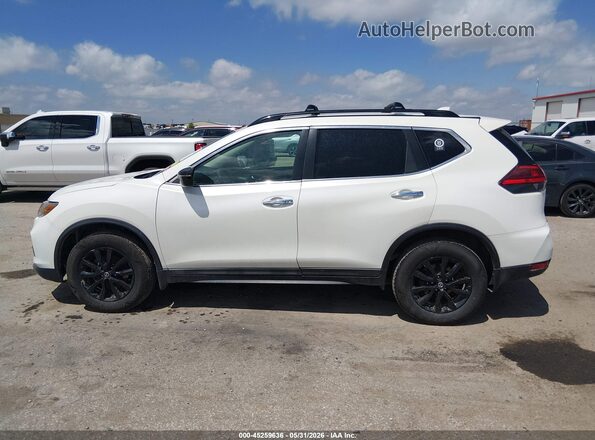 5N1AT2MV4HC895818 2017 NISSAN ROGUE White Սալոնի 360 աստիճան տեսք