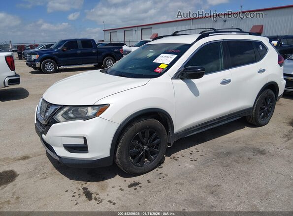 5N1AT2MV4HC895818 2017 NISSAN ROGUE White Առջևի ձախ երեք քառորդ տեսարան