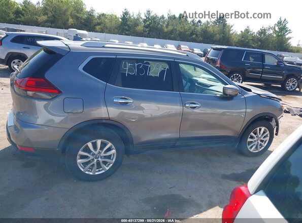 5N1AT2MV5HC896590 2017 NISSAN ROGUE Gray Вид задньої частини салону