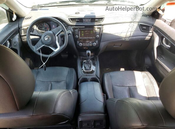 5N1AT2MV6JC744095 2018 NISSAN ROGUE Silver Вид панелі приладів