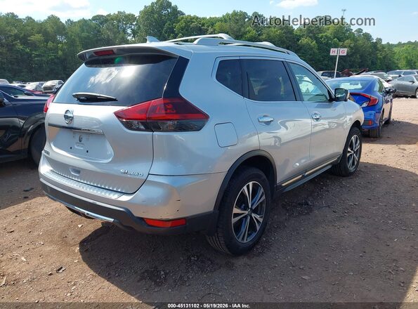 5N1AT2MV7JC816664 2018 NISSAN ROGUE Silver Rear right