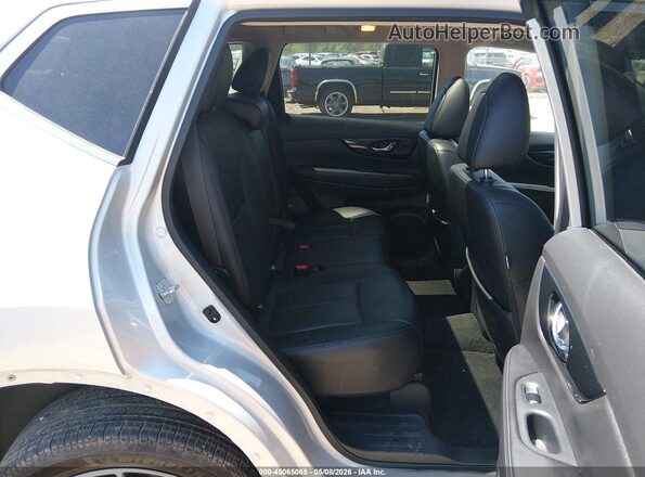 5N1AT2MV7LC772135 2020 NISSAN ROGUE Silver 