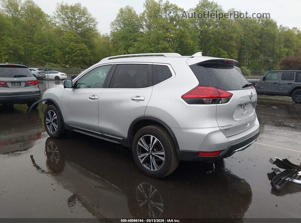 5N1AT2MV8HC845486 2017 NISSAN ROGUE Silver 