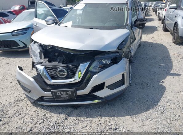 5N1AT2MV8JC710658 2018 NISSAN ROGUE Silver Widok z przodu