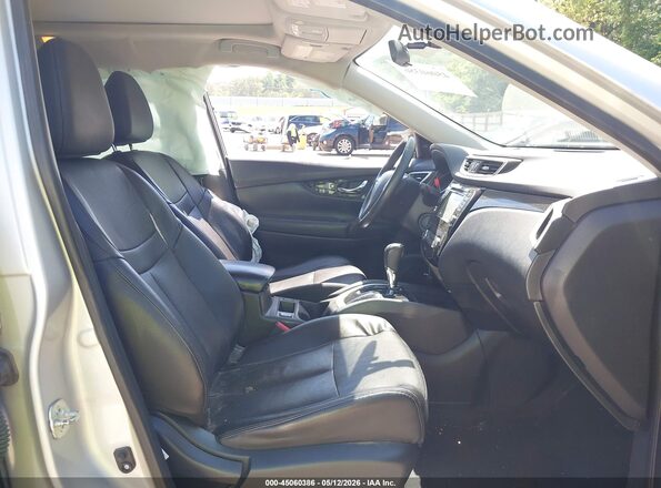 5N1AT2MV9GC768836 2016 NISSAN ROGUE Silver 