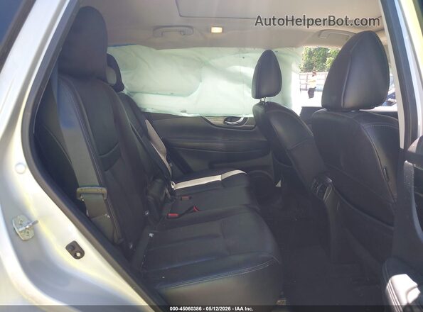 5N1AT2MV9GC768836 2016 NISSAN ROGUE Silver 