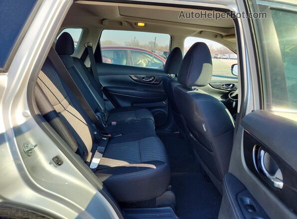 5N1AT2MVXHC742957 2017 NISSAN ROGUE Silver 