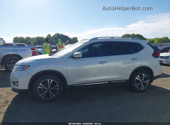 5N1AT2MVXHC745339 2017 NISSAN ROGUE White 