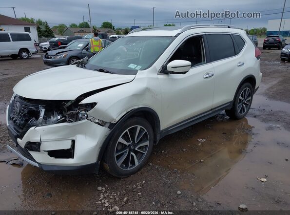 5N1AT2MVXJC741734 2018 NISSAN ROGUE White წინა მარცხენა ხედი სამი მეოთხედიდან