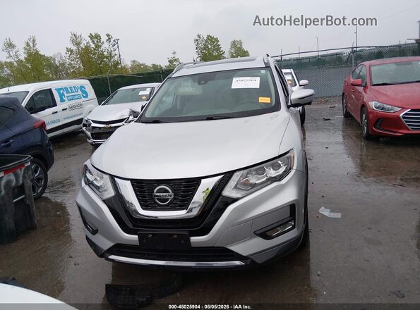 5N1AT2MVXJC808817 2018 NISSAN ROGUE Silver 