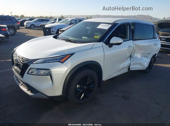 5N1AT3BA2MC824729 2021 NISSAN ROGUE White Vista tres cuartos delantera izquierda