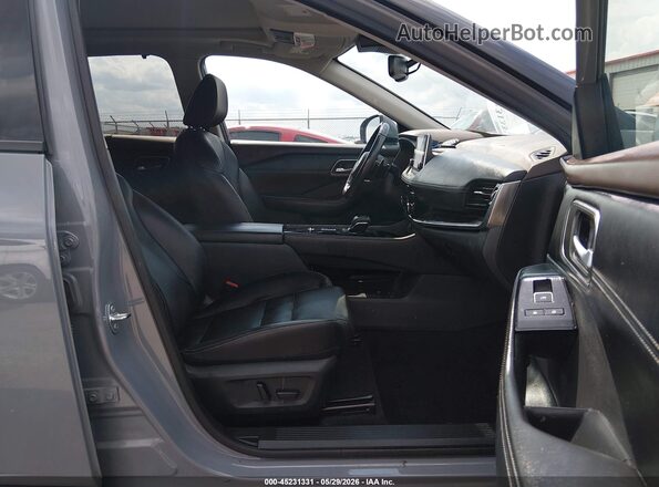 5N1AT3CA6MC828832 2021 NISSAN ROGUE Gray Front interior view