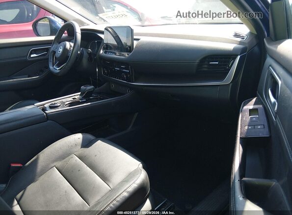 5N1AT3CB3MC682995 2021 NISSAN ROGUE Blue Front interior view
