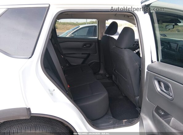 5N1BT3AA8SC867569 2025 NISSAN ROGUE White Vista de la etiqueta del VIN
