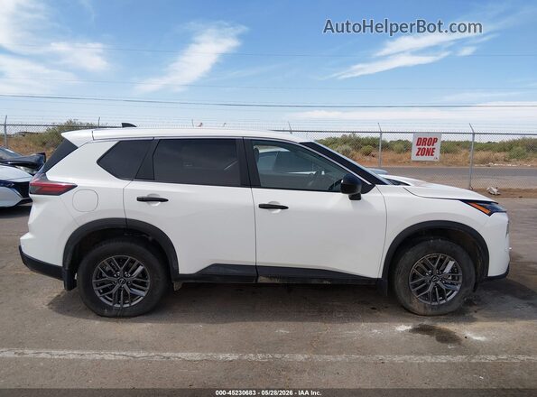 5N1BT3AA8SC867569 2025 NISSAN ROGUE White Vista interior trasera