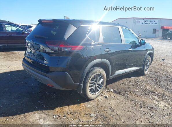 5N1BT3AB4PC686923 2023 NISSAN ROGUE Черный Задняя правая четверть