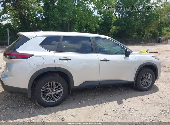 5N1BT3AB8SC770056 2025 NISSAN ROGUE Серебряный Вид задней части салона