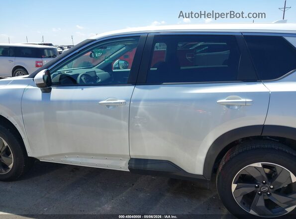 5N1BT3BA0TC714295 2026 NISSAN ROGUE White Widok wnętrza 360 stopni