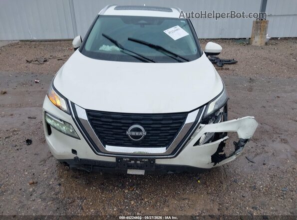 5N1BT3BA1PC905424 2023 NISSAN ROGUE White Rear interior view