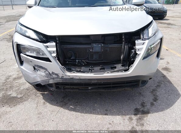 5N1BT3BA2PC854449 2023 NISSAN ROGUE Silver Вид спереду