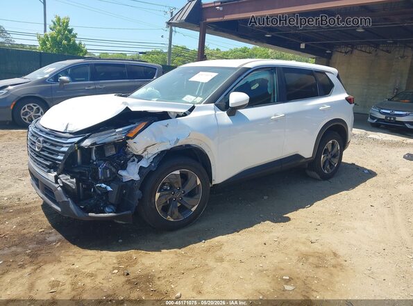 5N1BT3BA2RC731785 2024 NISSAN ROGUE White Vista tres cuartos delantera izquierda