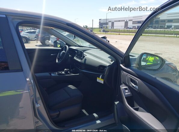 5N1BT3BA2TC806069 2026 NISSAN ROGUE Gray Front interior view