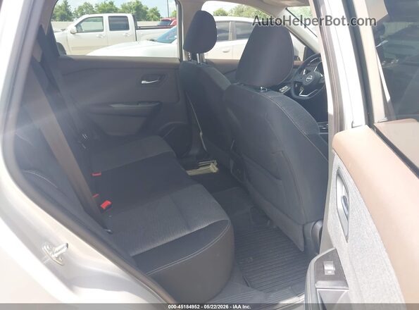 5N1BT3BA6PC867480 2023 NISSAN ROGUE Silver Widok naklejki z numerem VIN