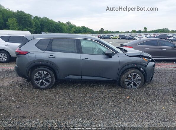 5N1BT3BA9PC684798 2023 NISSAN ROGUE Gray Вид задньої частини салону