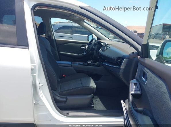 5N1BT3BA9PC692206 2023 NISSAN ROGUE White Vista interior delantera