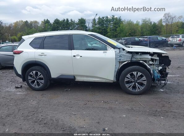 5N1BT3BB8PC754347 2023 NISSAN ROGUE White Rear interior view