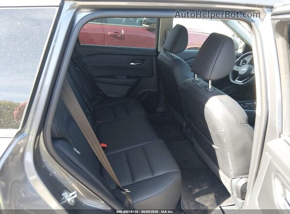 5N1BT3BB8RC749586 2024 NISSAN ROGUE Gray 
