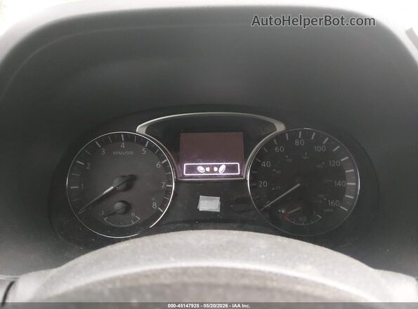 5N1DR2MM0HC623463 2017 NISSAN PATHFINDER Silver Հետևի նստատեղերի տեսք