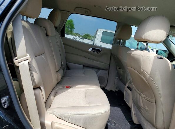 5N1DR2MM0HC902296 2017 NISSAN PATHFINDER Black Rear interior view