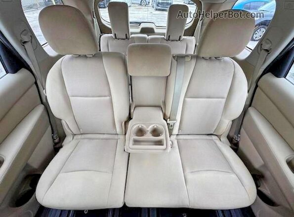 5N1DR2MM1HC627750 2017 NISSAN PATHFINDER White Rear seats view