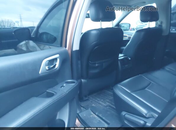 5N1DR2MM3HC612540 2017 NISSAN PATHFINDER Orange Vista de la etiqueta del VIN