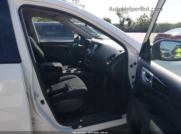 5N1DR2MM3HC621724 2017 NISSAN PATHFINDER White Вид салону спереду