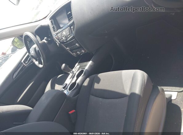 5N1DR2MM3HC912062 2017 NISSAN PATHFINDER Белый Вид салона спереди