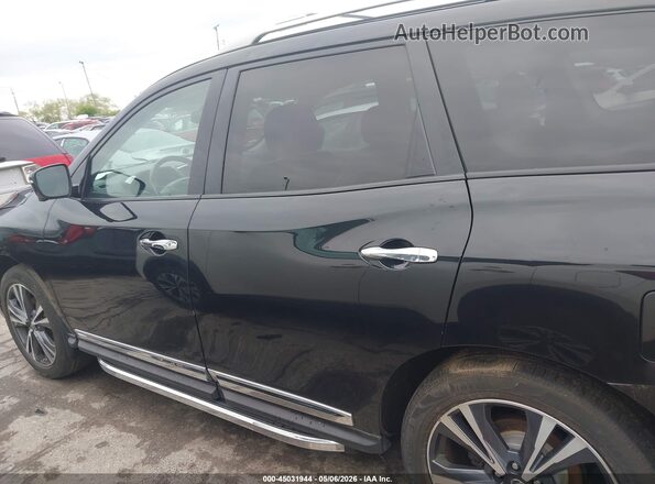 5N1DR2MM3JC651537 2018 NISSAN PATHFINDER Black 360 interior view