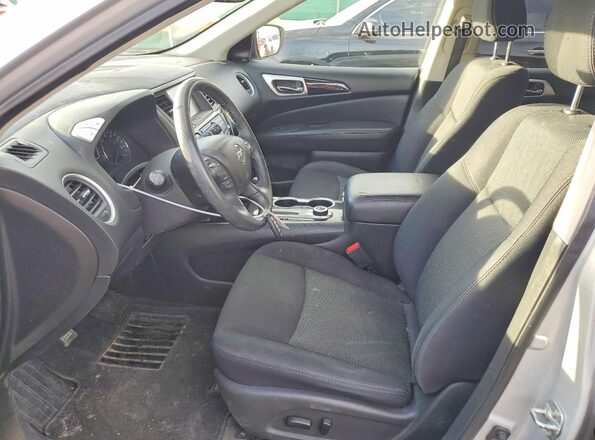 5N1DR2MM3KC597111 2019 NISSAN PATHFINDER Silver Front interior view