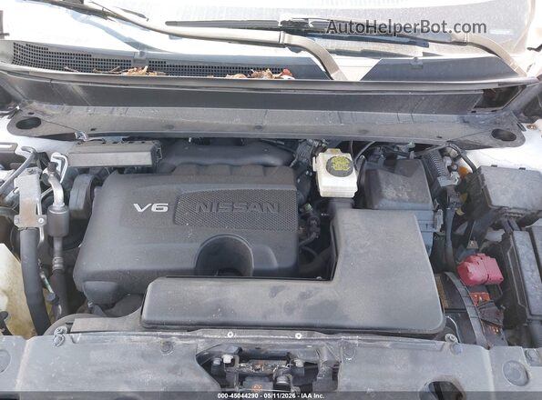 5N1DR2MM5JC654553 2018 NISSAN PATHFINDER White Widok z tyłu
