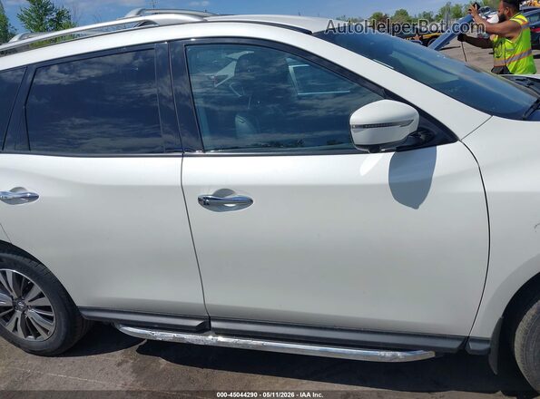5N1DR2MM5JC654553 2018 NISSAN PATHFINDER White Widok wnętrza z tyłu