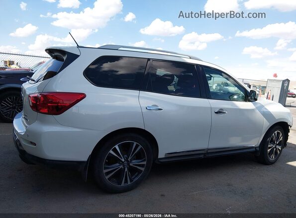 5N1DR2MM6HC628389 2017 NISSAN PATHFINDER Белый Вид задней части салона