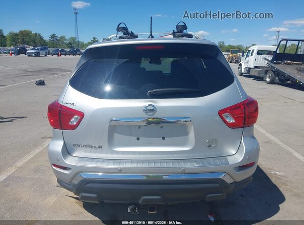 5N1DR2MM6HC656337 2017 NISSAN PATHFINDER Silver 