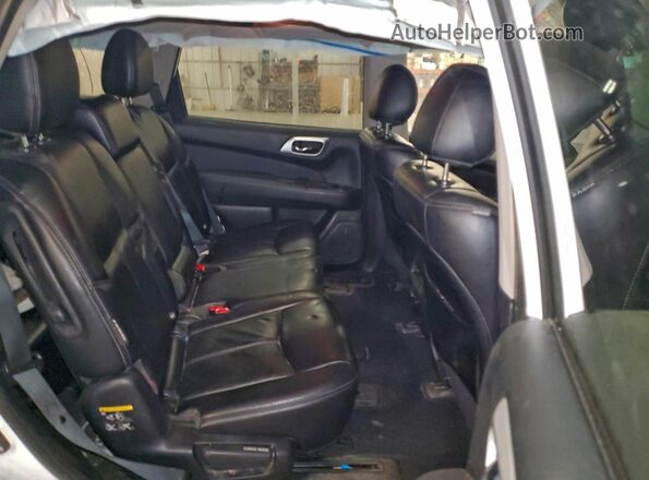 5N1DR2MM8KC614906 2019 NISSAN PATHFINDER White Widok wnętrza z tyłu