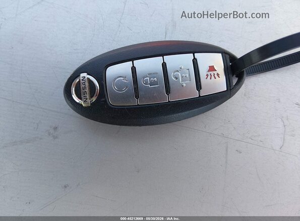 5N1DR2MM9HC606628 2017 NISSAN PATHFINDER Красный Вид панели приборов