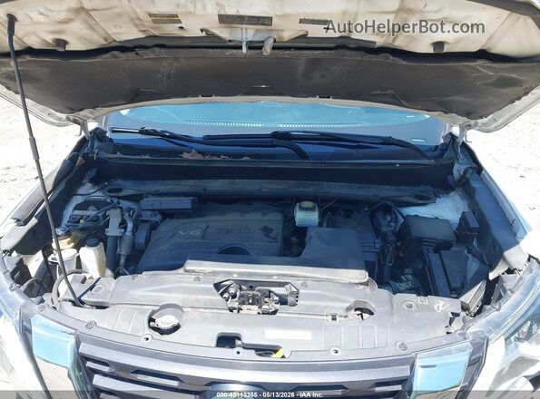 5N1DR2MM9JC670657 2018 NISSAN PATHFINDER White Вид ззаду